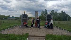 Семья,согретая любовью,всегда надежна и крепка