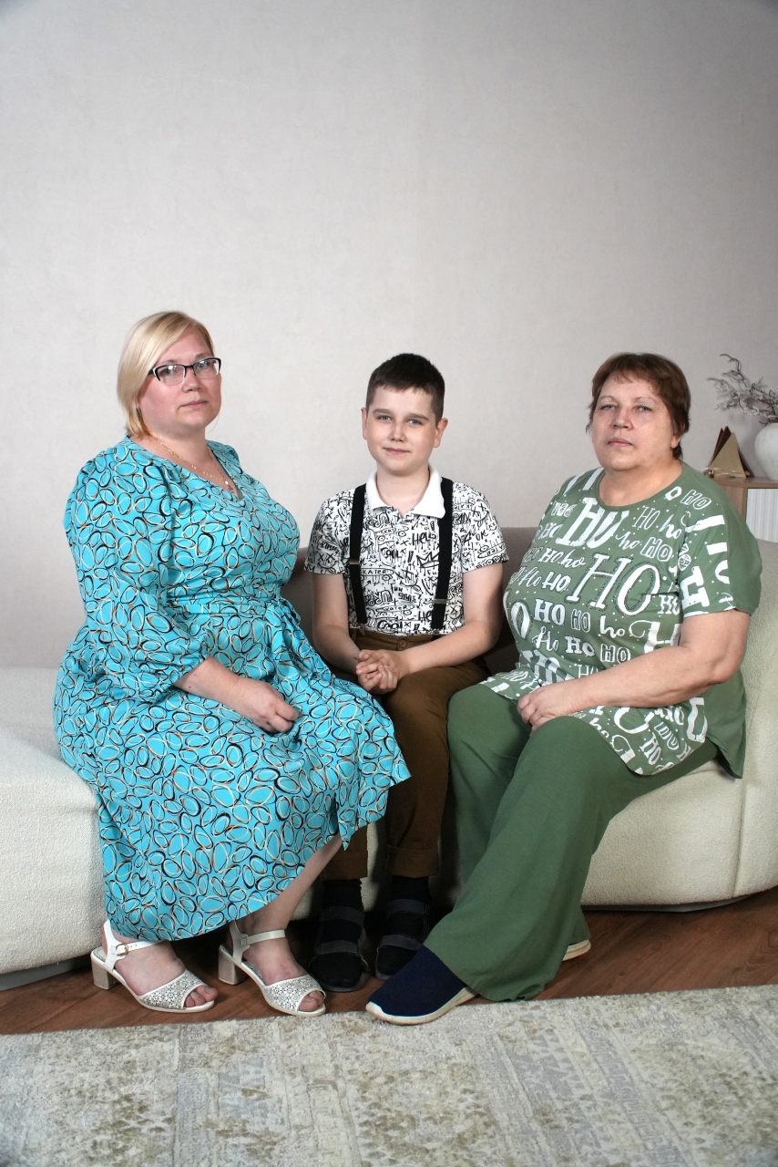 Семья,согретая любовью,всегда надежна и крепка